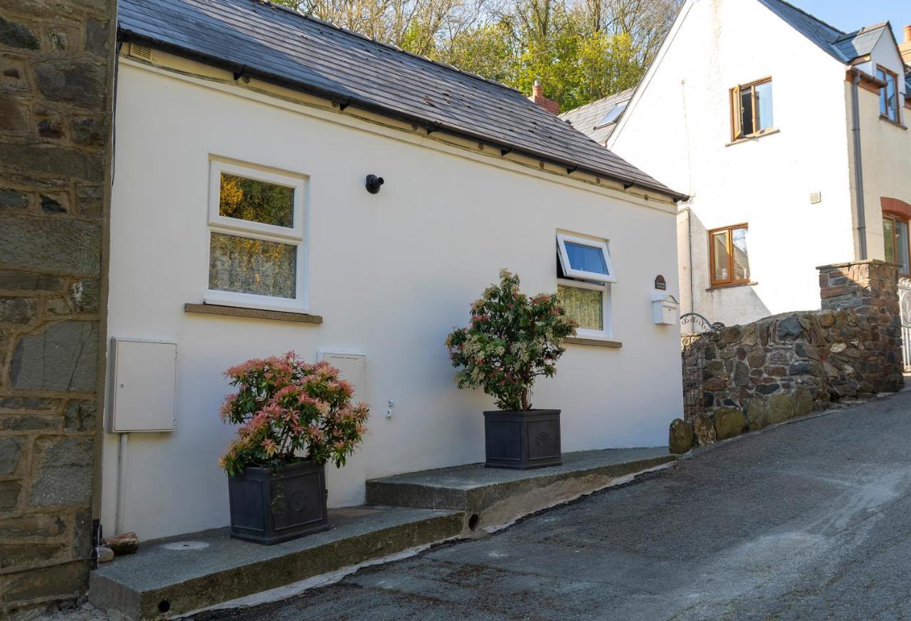 Rosebud Cottage Romantic Cottage For A Couple Fishguard Eksteriør billede